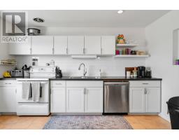 1401 WONDERLAND STREET N - 12