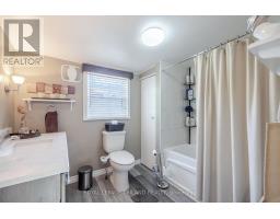 24 MUIR STREET - 17