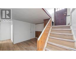 711 VICTORIA STREET - 20