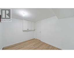 711 VICTORIA STREET - 29