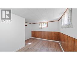 711 VICTORIA STREET - 30