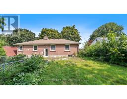 711 VICTORIA STREET - 34