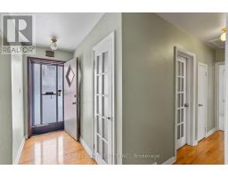 711 VICTORIA STREET - 4
