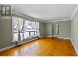 711 VICTORIA STREET - 5