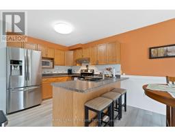 47 CARRIE CRESCENT - 16