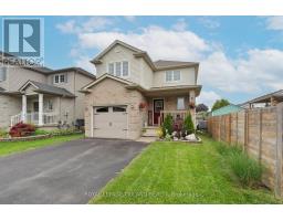 47 CARRIE CRESCENT - 2
