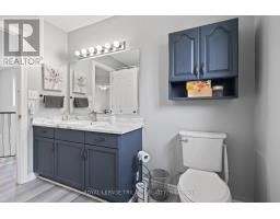 47 CARRIE CRESCENT - 26
