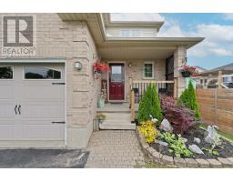 47 CARRIE CRESCENT - 3