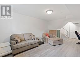 47 CARRIE CRESCENT - 31