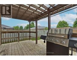 47 CARRIE CRESCENT - 38