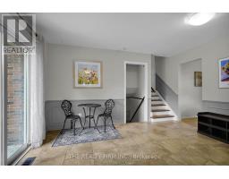 47 CARMEN CRESCENT - 14