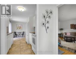 47 CARMEN CRESCENT - 20