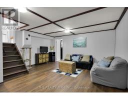 47 CARMEN CRESCENT - 31