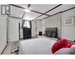 47 CARMEN CRESCENT - 36