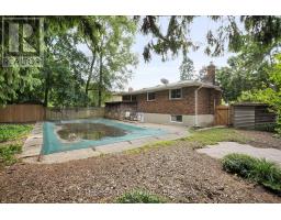 47 CARMEN CRESCENT - 46