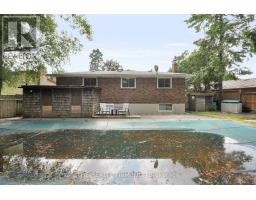 47 CARMEN CRESCENT - 47