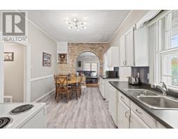 77 MAIN STREET S - 11