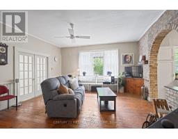 77 MAIN STREET S - 17