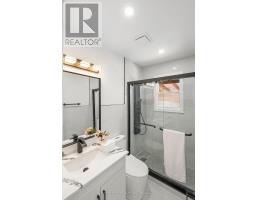 79 GLASS AVENUE - 23