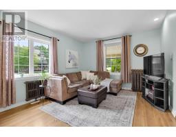 425 OLD WONDERLAND ROAD - 11