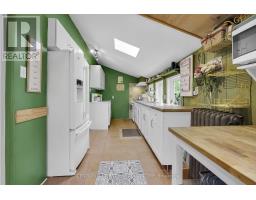 425 OLD WONDERLAND ROAD - 14