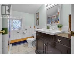 425 OLD WONDERLAND ROAD - 22