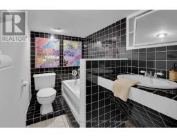 425 OLD WONDERLAND ROAD - 27
