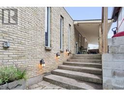425 OLD WONDERLAND ROAD - 33