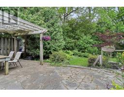 425 OLD WONDERLAND ROAD - 36