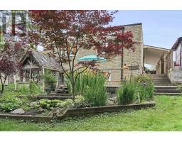 425 OLD WONDERLAND ROAD - 39