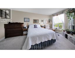 601 - 250 PALL MALL STREET - 15
