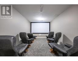 601 - 250 PALL MALL STREET - 31