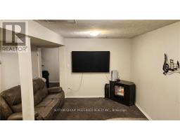 48 ANDERSON STREET - 24