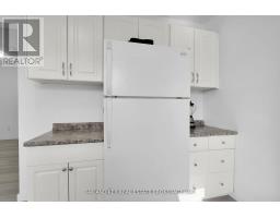 330 FLEMING DRIVE - 11