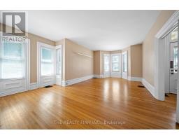 43 SOUTHWICK STREET - 8