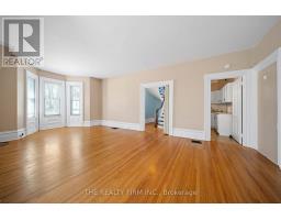 43 SOUTHWICK STREET - 9
