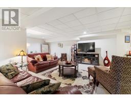 94 SUNNYSIDE DRIVE - 33