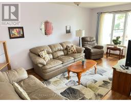 71 SPEIGHT CRESCENT - 3