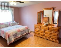 71 SPEIGHT CRESCENT - 7
