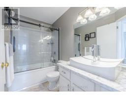 147 GERALD CRESCENT - 18