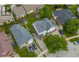147 GERALD CRESCENT - 39