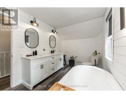 202 QUEENS STREET - 34
