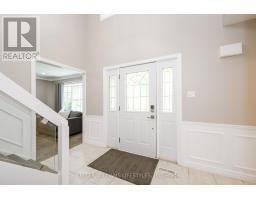 18 THUNDERBIRD CRESCENT - 9
