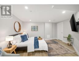 11 EDMUNDS CRESCENT - 17