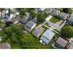 11 EDMUNDS CRESCENT - 30