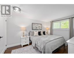 11 EDMUNDS CRESCENT - 7