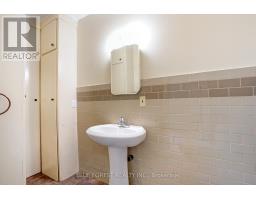 174 FURNIVAL ROAD - 21