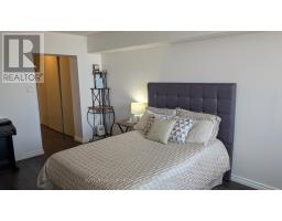 1207 - 695 RICHMOND STREET - 16