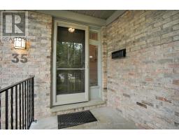 35 - 14 DOON DRIVE - 3