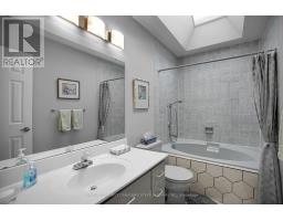 35 - 14 DOON DRIVE - 8